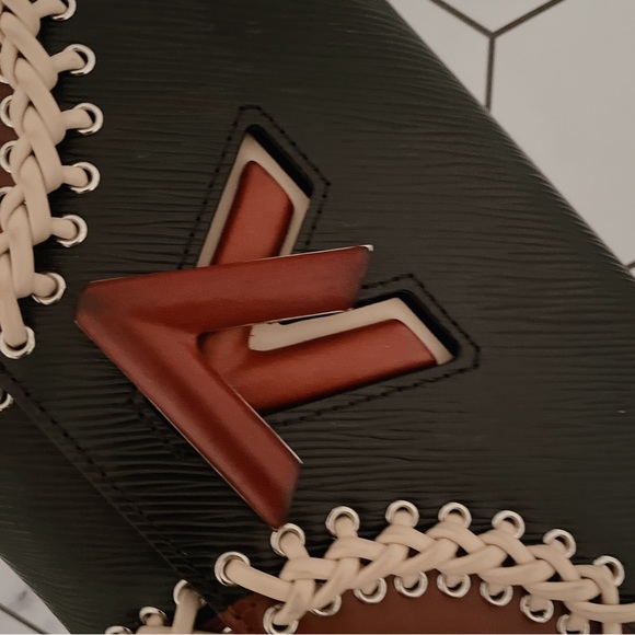 LV TWIST MM limited edition - Picture 4 of 13